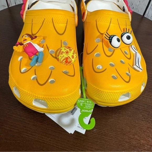 Crocs x McDonald’s Birdie Yellow Clog in size 10 Men’s 12 Women’s - Picture 9 of 12
